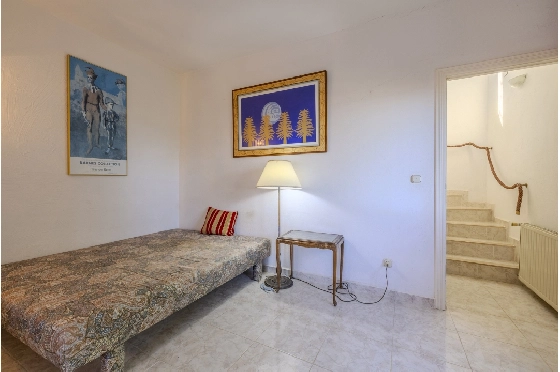 Villa in Denia zu verkaufen, Espace de vie 267 m², Baujahr 1993, Zustand gepflegt, + Zentralheizung, Terrain 1085 m², 4 Chambres &agrave; coucher, 3 Badezimmer, Pool, ref.: BC-7785-44