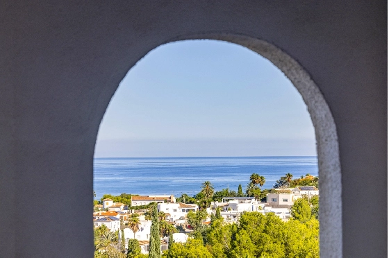 Villa in Denia zu verkaufen, Espace de vie 267 m², Baujahr 1993, Zustand gepflegt, + Zentralheizung, Terrain 1085 m², 4 Chambres &agrave; coucher, 3 Badezimmer, Pool, ref.: BC-7785-49