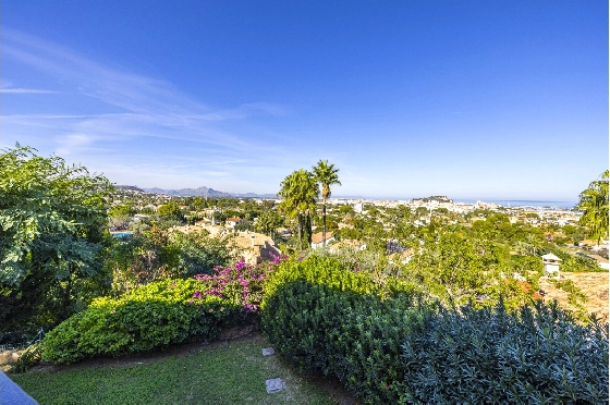 Villa in Denia zu verkaufen, Espace de vie 267 m², Baujahr 1993, Zustand gepflegt, + Zentralheizung, Terrain 1085 m², 4 Chambres &agrave; coucher, 3 Badezimmer, Pool, ref.: BC-7785-54