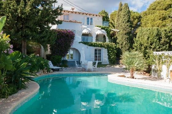Villa in Calpe(Canuta) zu verkaufen, Espace de vie 187 m², Klimaanlage, 4 Chambres &agrave; coucher, 3 Badezimmer, Pool, ref.: COB-3547-10535-1