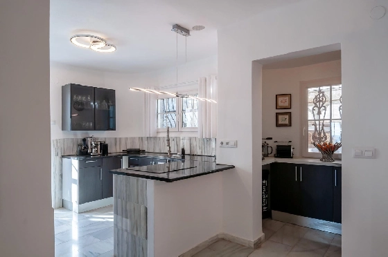 Villa in Calpe(Canuta) zu verkaufen, Espace de vie 187 m², Klimaanlage, 4 Chambres &agrave; coucher, 3 Badezimmer, Pool, ref.: COB-3547-10535-13