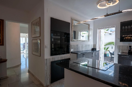 Villa in Calpe(Canuta) zu verkaufen, Espace de vie 187 m², Klimaanlage, 4 Chambres &agrave; coucher, 3 Badezimmer, Pool, ref.: COB-3547-10535-15