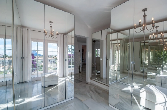 Villa in Calpe(Canuta) zu verkaufen, Espace de vie 187 m², Klimaanlage, 4 Chambres &agrave; coucher, 3 Badezimmer, Pool, ref.: COB-3547-10535-18