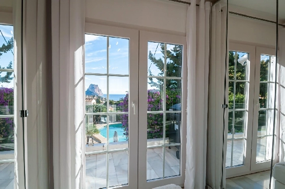 Villa in Calpe(Canuta) zu verkaufen, Espace de vie 187 m², Klimaanlage, 4 Chambres &agrave; coucher, 3 Badezimmer, Pool, ref.: COB-3547-10535-19