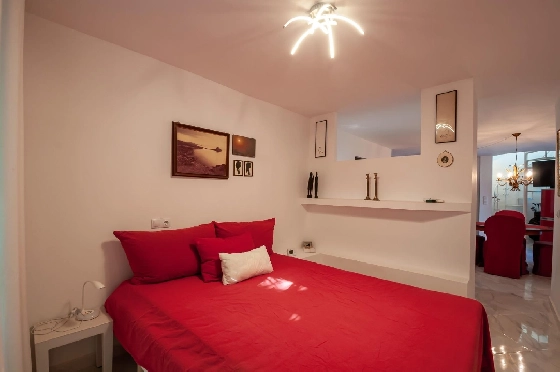 Villa in Calpe(Canuta) zu verkaufen, Espace de vie 187 m², Klimaanlage, 4 Chambres &agrave; coucher, 3 Badezimmer, Pool, ref.: COB-3547-10535-30