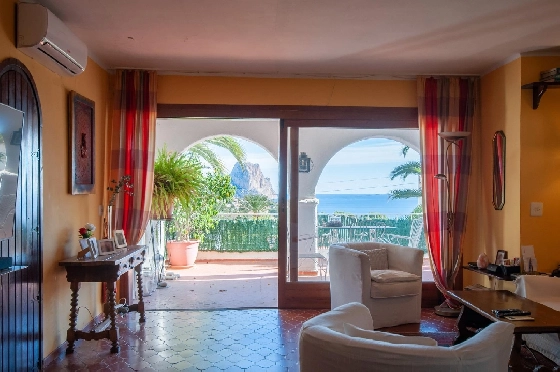 Villa in Calpe(Canuta) zu verkaufen, Espace de vie 187 m², Klimaanlage, 4 Chambres &agrave; coucher, 3 Badezimmer, Pool, ref.: COB-3547-10535-36