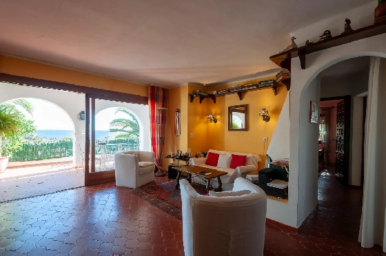 Villa in Calpe(Canuta) zu verkaufen, Espace de vie 187 m², Klimaanlage, 4 Chambres &agrave; coucher, 3 Badezimmer, Pool, ref.: COB-3547-10535-37