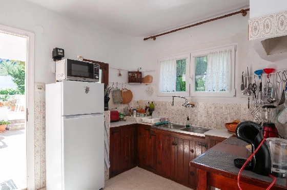 Villa in Calpe(Canuta) zu verkaufen, Espace de vie 187 m², Klimaanlage, 4 Chambres &agrave; coucher, 3 Badezimmer, Pool, ref.: COB-3547-10535-39