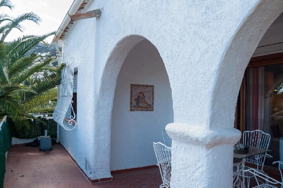 Villa in Calpe(Canuta) zu verkaufen, Espace de vie 187 m², Klimaanlage, 4 Chambres &agrave; coucher, 3 Badezimmer, Pool, ref.: COB-3547-10535-43