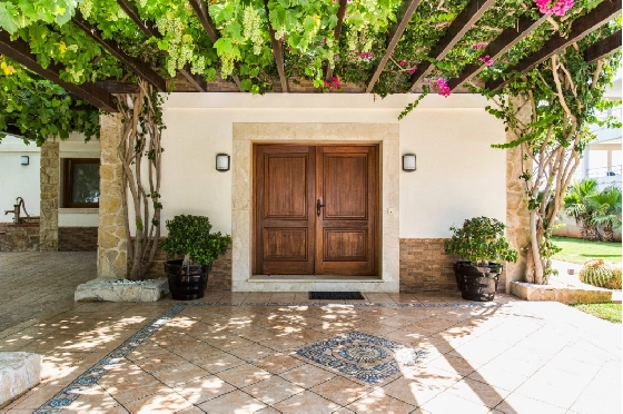 Villa in Denia zu verkaufen, Espace de vie 266 m², Klimaanlage, Terrain 1254 m², 5 Chambres &agrave; coucher, 3 Badezimmer, Pool, ref.: VI-CHA2550-19