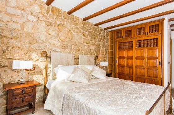 Villa in Denia zu verkaufen, Espace de vie 266 m², Klimaanlage, Terrain 1254 m², 5 Chambres &agrave; coucher, 3 Badezimmer, Pool, ref.: VI-CHA2550-32