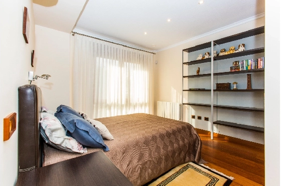 Villa in Denia zu verkaufen, Espace de vie 266 m², Klimaanlage, Terrain 1254 m², 5 Chambres &agrave; coucher, 3 Badezimmer, Pool, ref.: VI-CHA2550-42