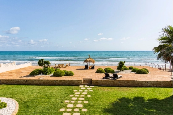 Villa in Denia zu verkaufen, Espace de vie 266 m², Klimaanlage, Terrain 1254 m², 5 Chambres &agrave; coucher, 3 Badezimmer, Pool, ref.: VI-CHA2550-5