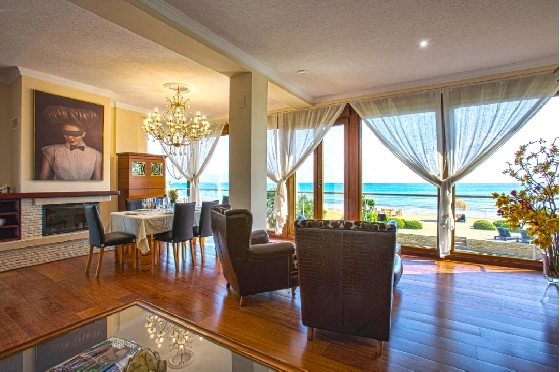 Villa in Denia zu verkaufen, Espace de vie 266 m², Klimaanlage, Terrain 1254 m², 5 Chambres &agrave; coucher, 3 Badezimmer, Pool, ref.: VI-CHA2550-6