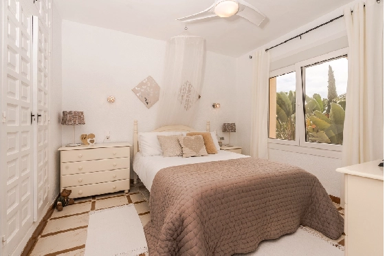 Villa in Javea zu verkaufen, Espace de vie 246 m², Klimaanlage, Terrain 1125 m², 4 Chambres &agrave; coucher, 4 Badezimmer, Pool, ref.: AVS-57244-15