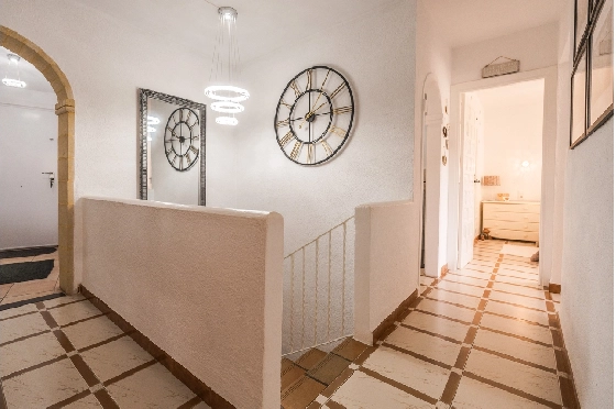 Villa in Javea zu verkaufen, Espace de vie 246 m², Klimaanlage, Terrain 1125 m², 4 Chambres &agrave; coucher, 4 Badezimmer, Pool, ref.: AVS-57244-17