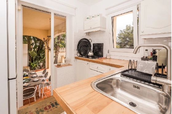 Villa in Javea zu verkaufen, Espace de vie 246 m², Klimaanlage, Terrain 1125 m², 4 Chambres &agrave; coucher, 4 Badezimmer, Pool, ref.: AVS-57244-25