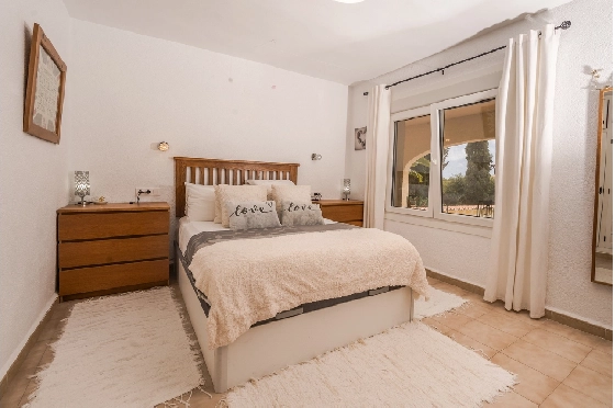 Villa in Javea zu verkaufen, Espace de vie 246 m², Klimaanlage, Terrain 1125 m², 4 Chambres &agrave; coucher, 4 Badezimmer, Pool, ref.: AVS-57244-26