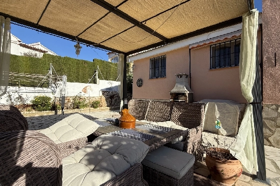 Villa in Pedreguer zu verkaufen, Espace de vie 61 m², Baujahr 2014, Zustand gepflegt, + KLIMA, Klimaanlage, Terrain 385 m², 2 Chambres &agrave; coucher, 1 Badezimmer, Pool, ref.: RG-0126-11