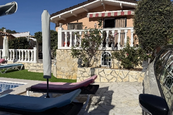 Villa in Pedreguer zu verkaufen, Espace de vie 61 m², Baujahr 2014, Zustand gepflegt, + KLIMA, Klimaanlage, Terrain 385 m², 2 Chambres &agrave; coucher, 1 Badezimmer, Pool, ref.: RG-0126-8