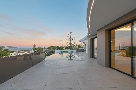 Villa in Benissa zu verkaufen, Espace de vie 621 m², + Fussbodenheizung, Klimaanlage, Terrain 1250 m², 4 Chambres &agrave; coucher, 4 Badezimmer, Pool, ref.: VGH40085-9