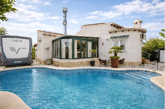 Villa in Els Poblets zu verkaufen, Espace de vie 105 m², Baujahr 1990, + Zentralheizung, Klimaanlage, Terrain 536 m², 2 Chambres &agrave; coucher, 2 Badezimmer, Pool, ref.: JS-0326-1