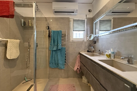 Villa in Els Poblets zu verkaufen, Espace de vie 105 m², Baujahr 1990, + Zentralheizung, Klimaanlage, Terrain 536 m², 2 Chambres &agrave; coucher, 2 Badezimmer, Pool, ref.: JS-0326-12