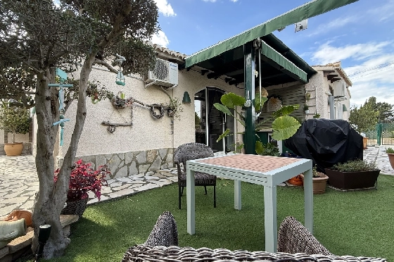 Villa in Els Poblets zu verkaufen, Espace de vie 105 m², Baujahr 1990, + Zentralheizung, Klimaanlage, Terrain 536 m², 2 Chambres &agrave; coucher, 2 Badezimmer, Pool, ref.: JS-0326-20