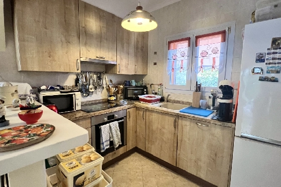 Villa in Els Poblets zu verkaufen, Espace de vie 95 m², Baujahr 2001, Zustand gepflegt, + Ofen, Klimaanlage, Terrain 350 m², 3 Chambres &agrave; coucher, 3 Badezimmer, Pool, ref.: FK-0326-5