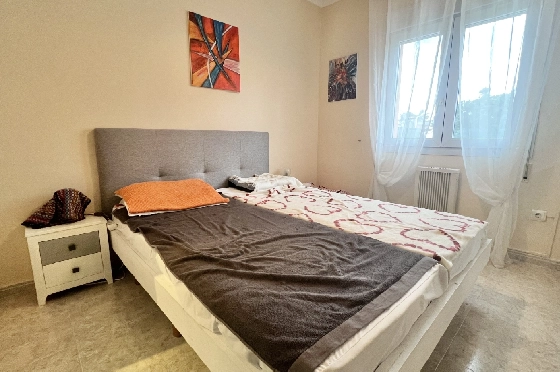 Villa in Els Poblets zu verkaufen, Espace de vie 95 m², Baujahr 2001, Zustand gepflegt, + Ofen, Klimaanlage, Terrain 350 m², 3 Chambres &agrave; coucher, 3 Badezimmer, Pool, ref.: FK-0326-8