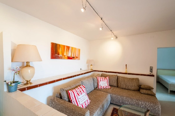 Villa in Moraira zu verkaufen, Espace de vie 270 m², Klimaanlage, Terrain 897 m², 3 Chambres &agrave; coucher, 3 Badezimmer, Pool, ref.: AM-12629DR-23