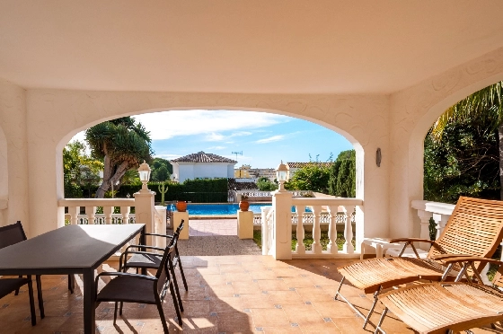 Villa in Moraira zu verkaufen, Espace de vie 270 m², Klimaanlage, Terrain 897 m², 3 Chambres &agrave; coucher, 3 Badezimmer, Pool, ref.: AM-12629DR-28