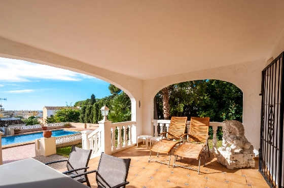 Villa in Moraira zu verkaufen, Espace de vie 270 m², Klimaanlage, Terrain 897 m², 3 Chambres &agrave; coucher, 3 Badezimmer, Pool, ref.: AM-12629DR-30
