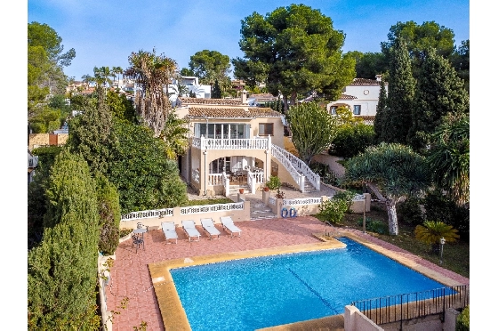 Villa in Moraira zu verkaufen, Espace de vie 270 m², Klimaanlage, Terrain 897 m², 3 Chambres &agrave; coucher, 3 Badezimmer, Pool, ref.: AM-12629DR-33