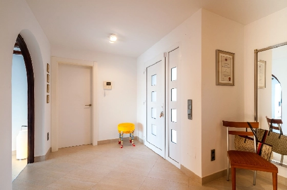 Villa in Moraira zu verkaufen, Espace de vie 270 m², Klimaanlage, Terrain 897 m², 3 Chambres &agrave; coucher, 3 Badezimmer, Pool, ref.: AM-12629DR-4