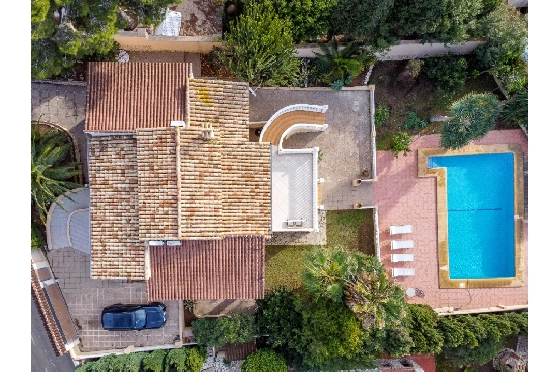 Villa in Moraira zu verkaufen, Espace de vie 270 m², Klimaanlage, Terrain 897 m², 3 Chambres &agrave; coucher, 3 Badezimmer, Pool, ref.: AM-12629DR-41