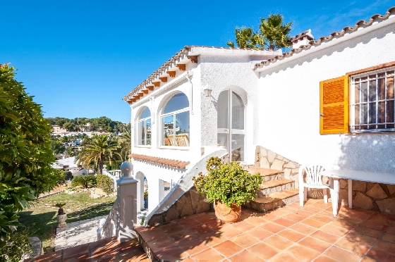Villa in Benissa zu verkaufen, Espace de vie 247 m², Baujahr 1993, Klimaanlage, Terrain 848 m², 5 Chambres &agrave; coucher, 3 Badezimmer, Pool, ref.: AM-12630DR-10