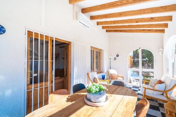 Villa in Benissa zu verkaufen, Espace de vie 247 m², Baujahr 1993, Klimaanlage, Terrain 848 m², 5 Chambres &agrave; coucher, 3 Badezimmer, Pool, ref.: AM-12630DR-20