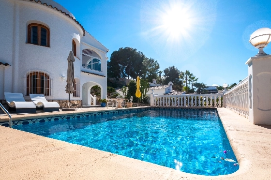 Villa in Benissa zu verkaufen, Espace de vie 247 m², Baujahr 1993, Klimaanlage, Terrain 848 m², 5 Chambres &agrave; coucher, 3 Badezimmer, Pool, ref.: AM-12630DR-7
