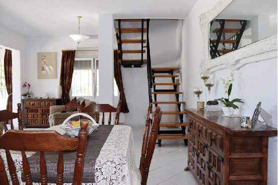 Villa in Parcent zu verkaufen, Espace de vie 170 m², Terrain 783 m², 5 Chambres &agrave; coucher, 2 Badezimmer, ref.: PT-25007-12