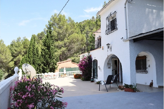 Villa in Parcent zu verkaufen, Espace de vie 170 m², Terrain 783 m², 5 Chambres &agrave; coucher, 2 Badezimmer, ref.: PT-25007-2