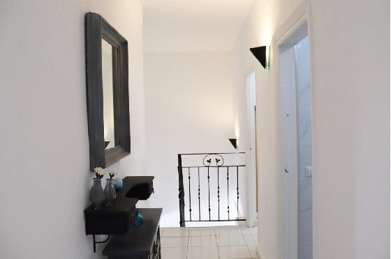 Villa in Parcent zu verkaufen, Espace de vie 170 m², Terrain 783 m², 5 Chambres &agrave; coucher, 2 Badezimmer, ref.: PT-25007-20