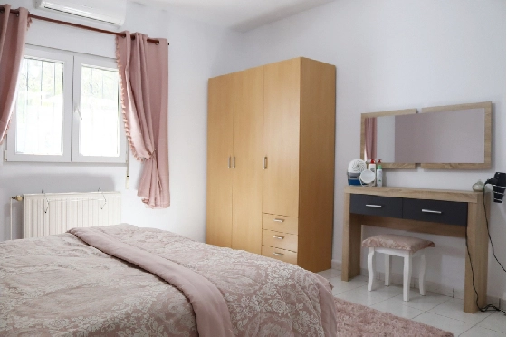 Villa in Parcent zu verkaufen, Espace de vie 170 m², Terrain 783 m², 5 Chambres &agrave; coucher, 2 Badezimmer, ref.: PT-25007-24