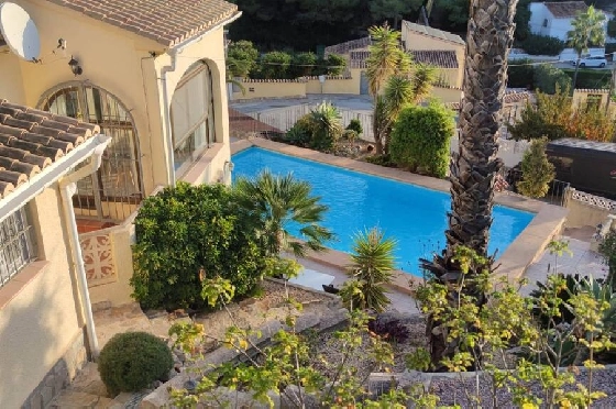 Villa in Benissa zu verkaufen, Espace de vie 181 m², Terrain 881 m², 3 Chambres &agrave; coucher, 3 Badezimmer, Pool, ref.: PT-25011-30