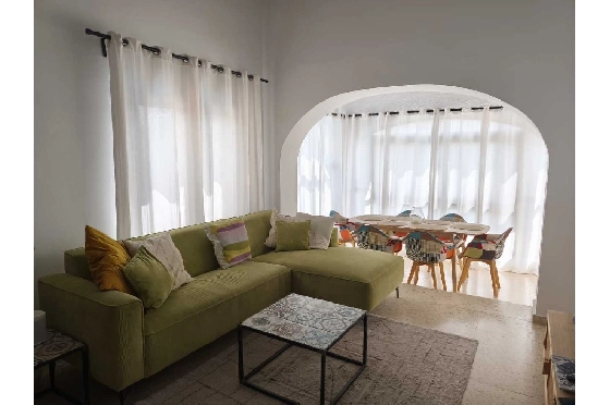 Villa in Benissa zu verkaufen, Espace de vie 181 m², Terrain 881 m², 3 Chambres &agrave; coucher, 3 Badezimmer, Pool, ref.: PT-25011-4