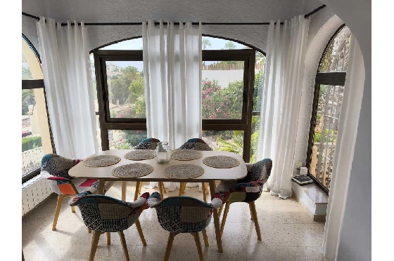 Villa in Benissa zu verkaufen, Espace de vie 181 m², Terrain 881 m², 3 Chambres &agrave; coucher, 3 Badezimmer, Pool, ref.: PT-25011-6