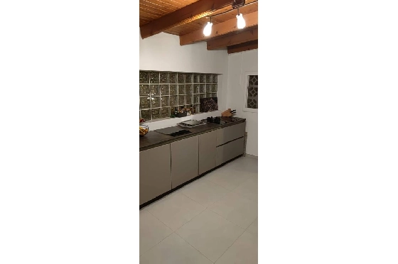 Villa in Benissa zu verkaufen, Espace de vie 181 m², Terrain 881 m², 3 Chambres &agrave; coucher, 3 Badezimmer, Pool, ref.: PT-25011-9