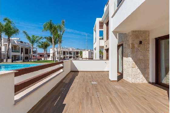 Erdgeschoss Apartment in Torrevieja zu verkaufen, Espace de vie 100 m², Zustand Erstbezug, 3 Chambres &agrave; coucher, 2 Badezimmer, Pool, ref.: HA-TON-159-A03-14