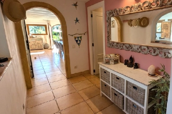 Villa in Javea zu verkaufen, Espace de vie 386 m², Klimaanlage, Terrain 4596 m², 4 Chambres &agrave; coucher, 4 Badezimmer, Pool, ref.: AVS-57604-19