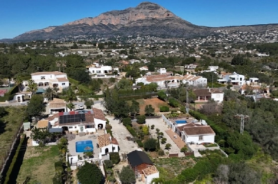 Villa in Javea zu verkaufen, Espace de vie 386 m², Klimaanlage, Terrain 4596 m², 4 Chambres &agrave; coucher, 4 Badezimmer, Pool, ref.: AVS-57604-23